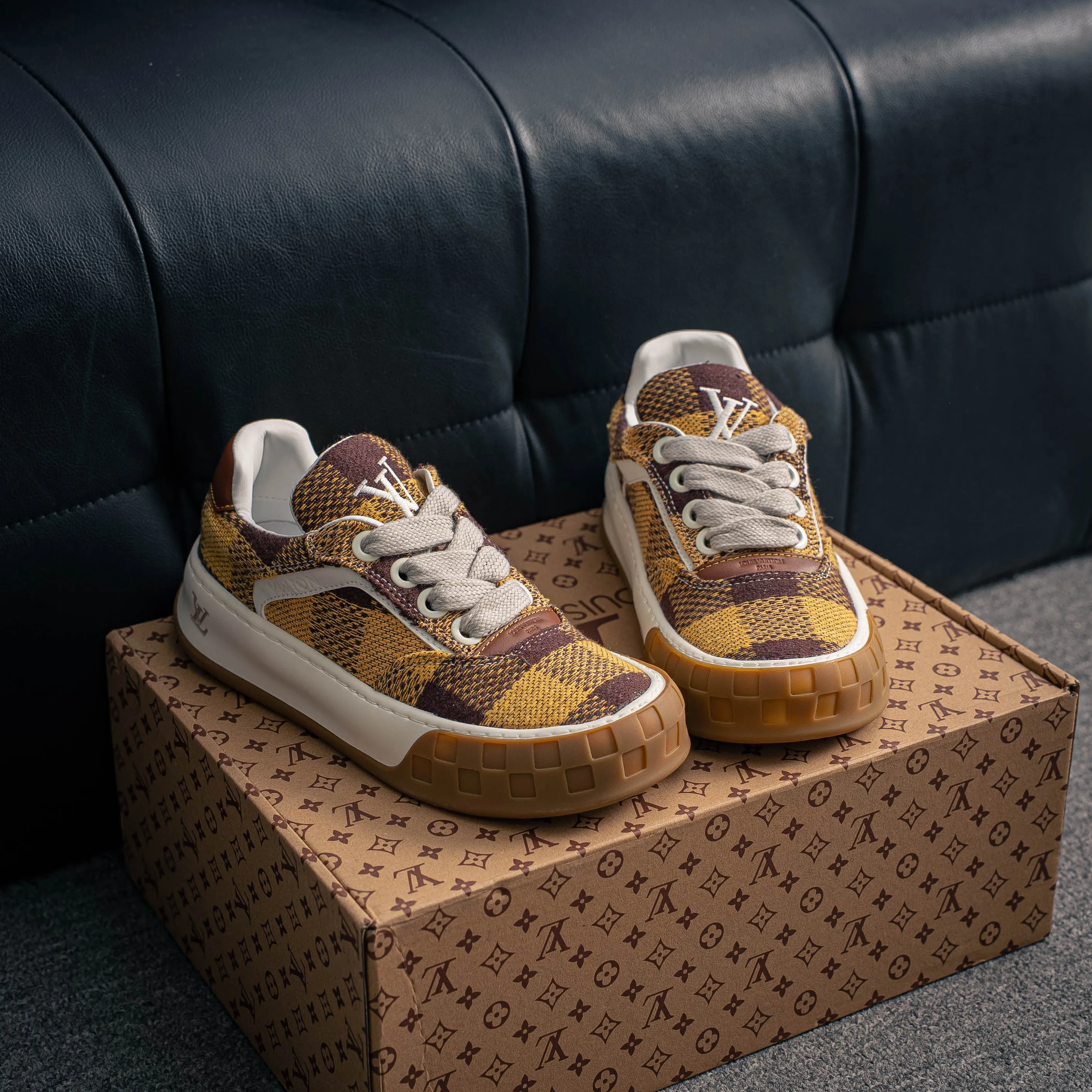 LOUIS VUITTON Tilted Series｜2026 LV Tilted Low Sneakers Series Low-Top Retro Skate Shoes Men Shoes｜ ｜ ✦